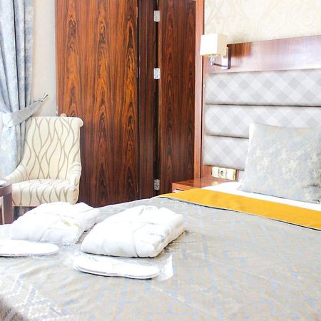 Midmar Deluxe Hotel Истанбул Екстериор снимка