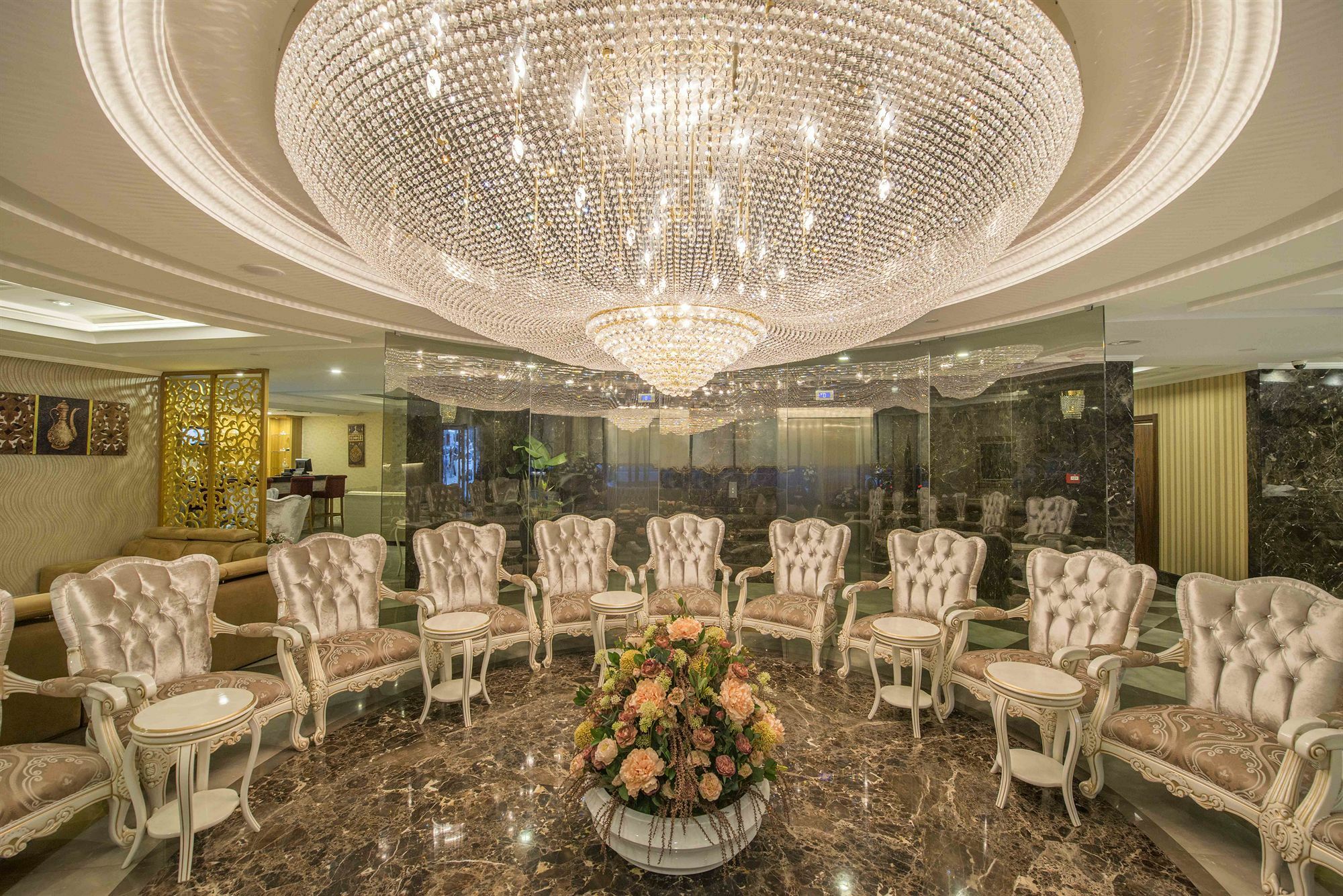 Midmar Deluxe Hotel Истанбул Екстериор снимка